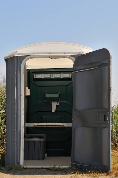 Best Affordable portable toilet rental  in Milton, WA