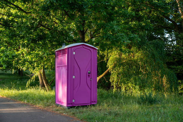 Best Portable restroom trailer rental  in Milton, WA